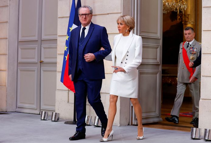 Il presidente dell'Assemblea Richard Ferrand e Brigitte Macron.