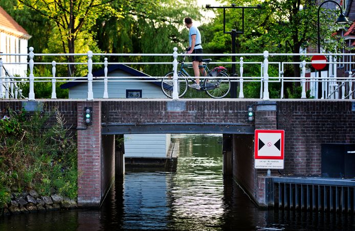 De Duyvelsgatbrug in Delft.