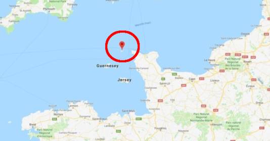 De plek waar het vliegtuigje van de radar verdween, 27 kilometer ten noorden van het Britse eiland Guernsey.