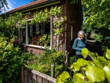Liesbeth (81) uit Olst verrast door slecht nieuws van gemeente: alleen burgerinitiatief kan haar paradijsje nog redden