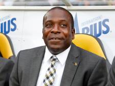 Stanley Menzo terug als bondscoach van Suriname: ‘Nog trotser dan de eerste keer’