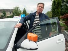 Onbegrepen Needse klokkenluider die rijexamens verpestte beweegt rechter tot uitstel