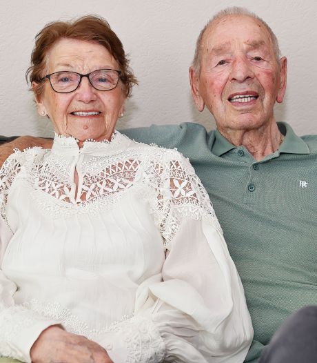 Liefdeskoppel leerde elkaar kennen vanaf balkon in Woensel-West en zijn sinds 1944 onafscheidelijk