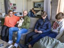 Met zijn zessen in piepklein appartementje: is er een oplossing voor hen (en alle anderen in deze situatie)?