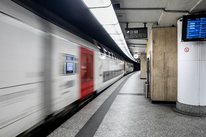 L’an dernier, plus de 48.000 voyageurs ont demandé une assistance aux chemins de fer belges. La plupart du temps par téléphone. La demande pourra désormais se faire via l’application “SNCB Assist”.