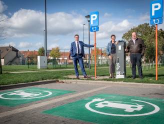 Izegem werkt aan plan publieke laadpalen: “Nog veel knopen door te hakken, maar al beter voorbereid op laadinfrastructuur”