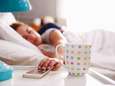 Slapen naast je telefoon kan kanker en onvruchtbaarheid veroorzaken