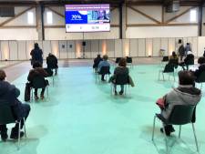 Accès refusé à Caterina et son bébé au centre de vaccination du Heysel: elle est obligée de le confier à des inconnus