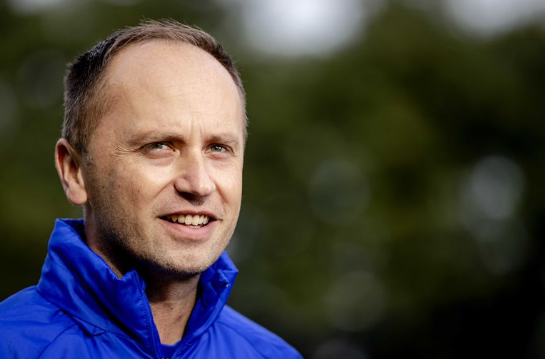 Met de bondscoach Mark Parsons aan het roer, nemen voetbalvrouwen het vrijdag op tegen Tsjechië.  Beeld ANP
