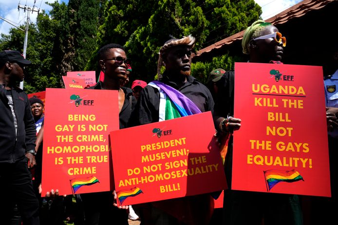 Vorige maand protesteerden actievoerders in Pretoria (Zuid-Afrika) tegen de nieuwe, toen nog niet geratificeerde, antihomowetgeving van Oeganda.