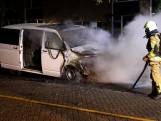 Hevige brand verwoest bestelbus in Kampen