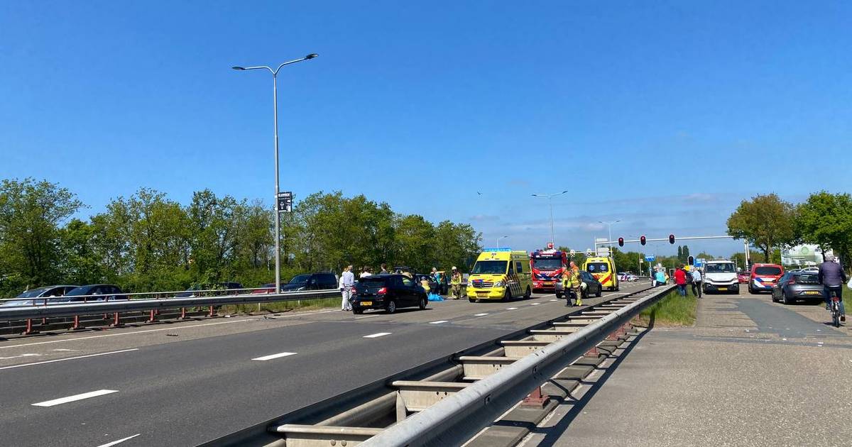 Ongeval vlakbij Plein Westermaat in Hengelo: een gewonde.