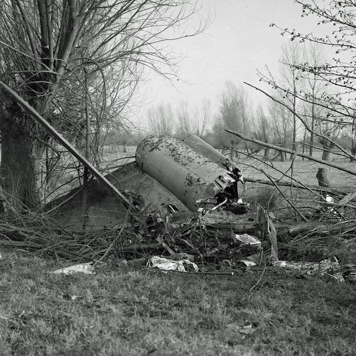 Neergestorte straaljager in Breugel in 1961