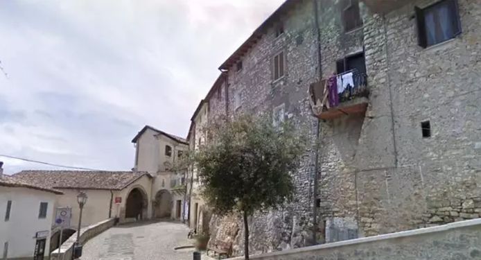 Une ruelle de Maenza, un petit village dans le centre de l'Italie.
