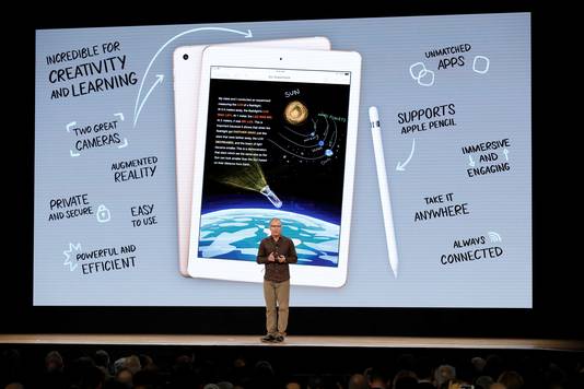 Apples vice-president Greg Joswiak is verantwoordelijk voor de iPad.