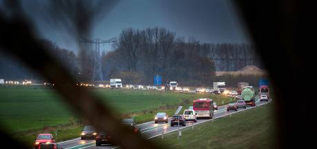 Komen de files op de Maas en Waalweg terug? ‘We blijven niet massaal thuiswerken’