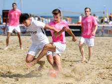 International Jenner Koek: ‘Beachsoccer is zo’n mooie sport in de zomer’