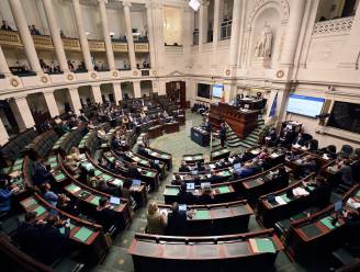 Parlementsleden mogen geen anonieme berichten op sociale media posten