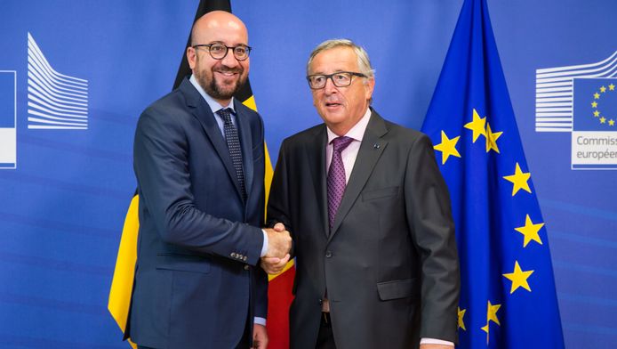 Le Premier ministre belge Charles Michel avec le président de la Commission européenne Jean-Claude Juncker.