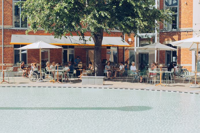 Zebrabeach, het zomerevenement van de Zebrastraat, kon deze zomer ook al niet doorgaan. Het werd toen omgevormd tot Zebra Terras.