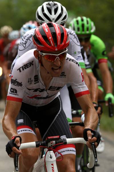 Mollema krijgt schouderklopje van Contador