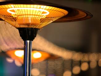 Zoveel betaal je om je elektrische terrasverwarming een uur te laten branden