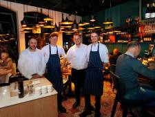 Zelfs op een dinsdagavond is het hier afgeladen vol: dit is waarom Bistro Twee33 een succesformule is