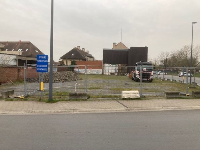 De site van de voormalige brandweerkazerne in de De Carninstraat.