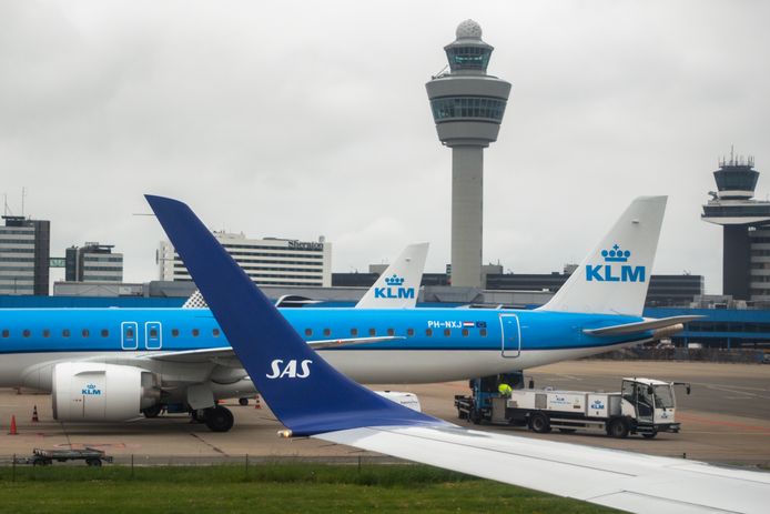Vliegtuigen op Schiphol.