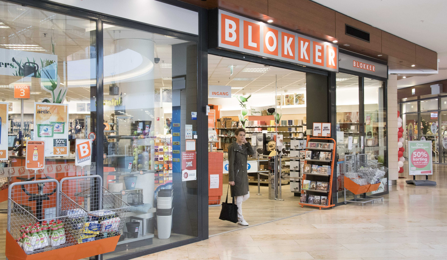 Winkelierstelg Albert Blokker op 76-jarige leeftijd overleden | Foto