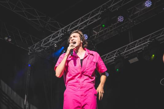 Aaron Plumert sul palco a Sint-Bafsplein.