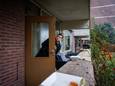 Glenn Morgan woont op de begane grond van appartementencomplex De Vijverhof in Steenwijk. Hij heeft net als alle huurders te horen gekregen dat hij het anti-kraakpand over een paar weken moet verlaten. ,,Wel erg snel.”