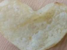 Sans le savoir, elle mange une chips qui aurait pu lui rapporter plus de 100.000 euros