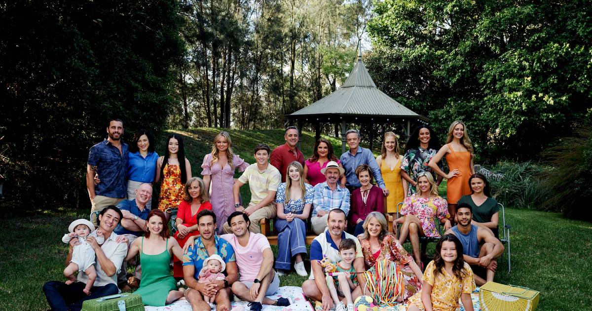 Neighbours Returns to Screen via Amazon Freevee: 400 New Episodes to Air in UK, US, Australia, New Zealand, and Canada