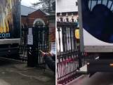 Truck ramt poort van Russische ambassade in Dublin