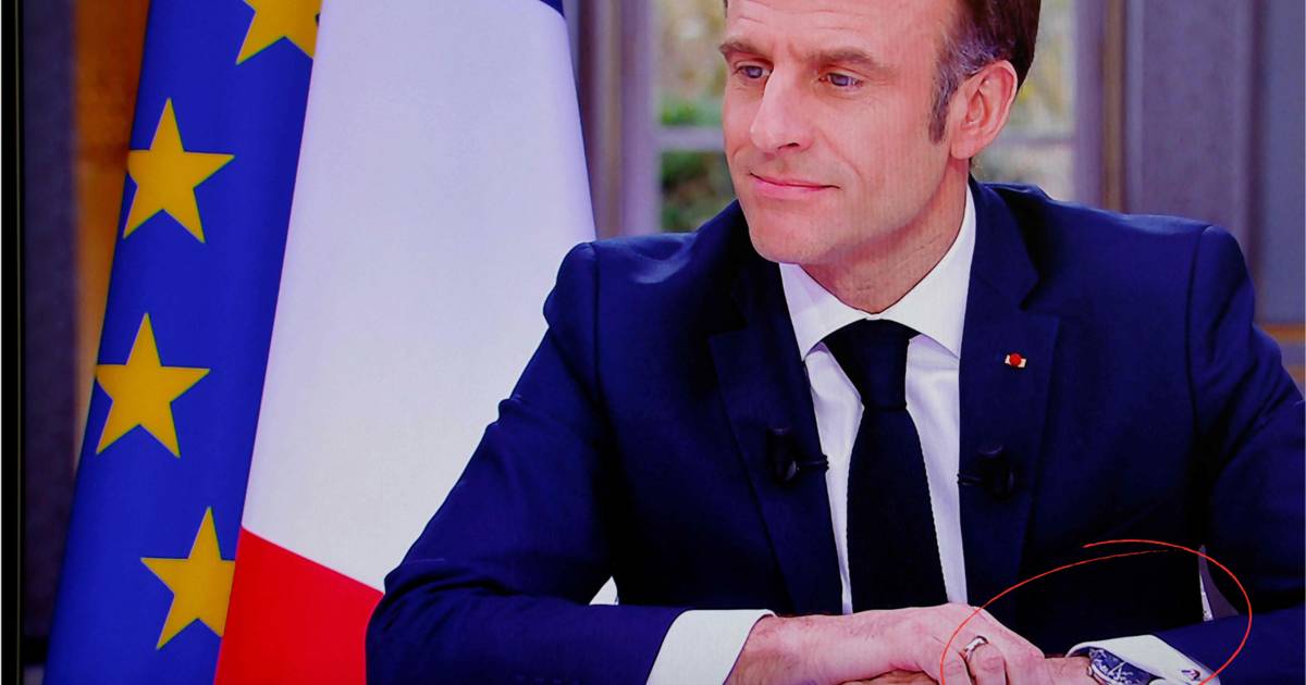 Президент Франции Макрон прекращает шквал критики за ношение роскошных часов стоимостью «80 000 евро»: «Этот человек — шутка» |  снаружи