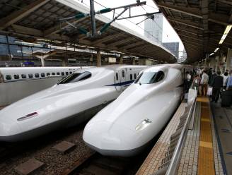 Japanse treinmaatschappij verontschuldigt zich nadat trein 20 seconden te vroeg vertrekt