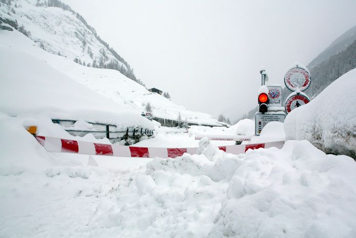 Het Zwitserse oord Zermatt is afgesloten van de buitenwereld