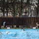 Topless zwemmen in Amsterdamse zwembaden? ‘Free the nipple!’