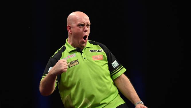 Michael van Gerwen behaalt eerste Premier League-weektitel na zinderende finale: ‘De weg is nog lang’