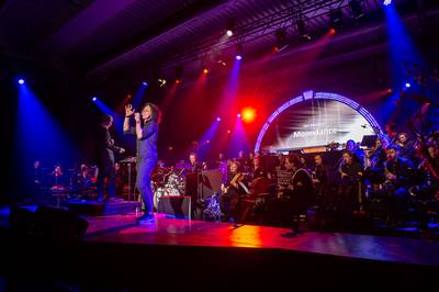 Concert Luchtmachtorkest muzikaal cadeau, 100-jarig St. Caecilia ontvangt Erepenning