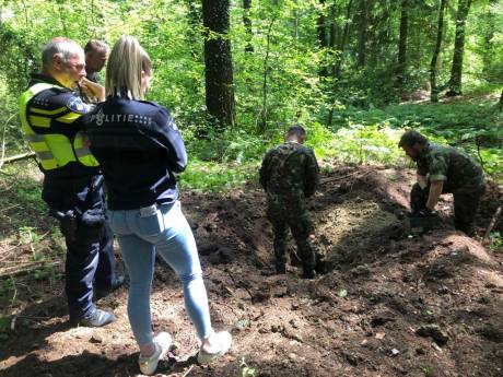 EOD brengt twee granaten tot ontploffing in natuurgebied tussen Oldenzaal en Beuningen