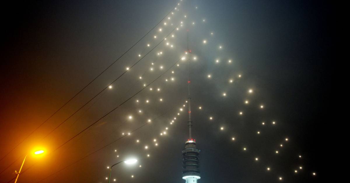 'Kerstboom' Lopik bij Utrecht opgetuigd Binnenland AD.nl
