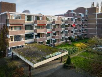 Bewoners van verouderd wooncomplex in Steenwijk moeten weg, maar proberen dat bij de rechter te voorkomen