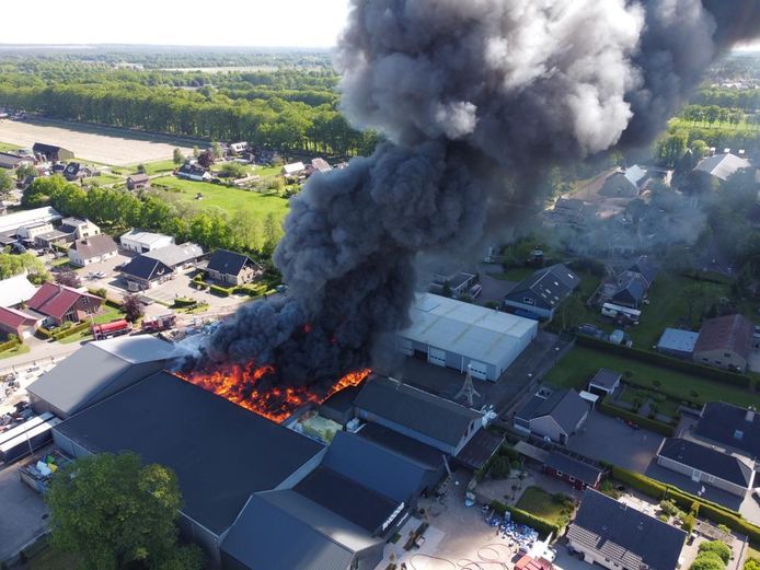 Vlammenzee In Oldebroek Verwoest Winkel In Wellness Veluwe Destentor Nl