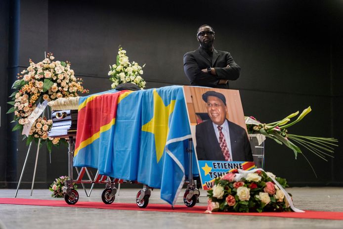 Het lichaam van de Congolese oppositieleider Etienne Tshisekedi wordt twee jaar na zijn dood gerepatrieerd naar Congo.