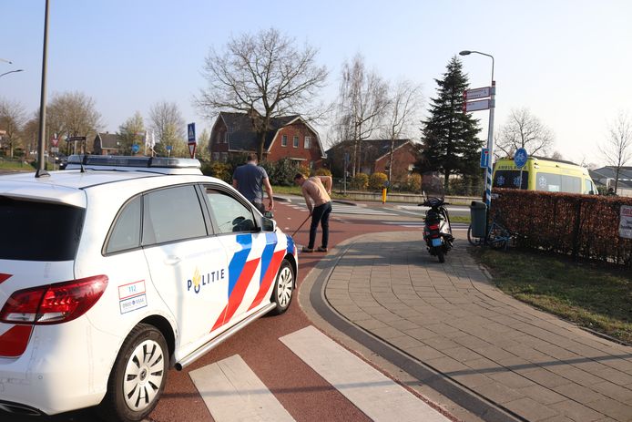Een politiewagen op de plek van het ongeval.