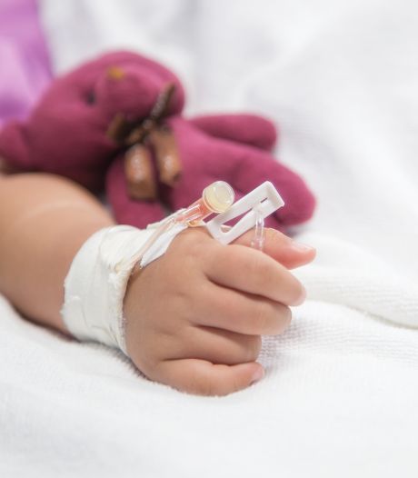 Un bébé de 19 mois est mort d'une overdose de fentanyl dans un Airbnb en Floride