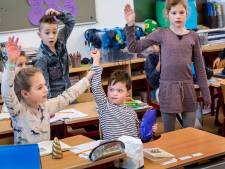 Nieuw experiment om zorgleerlingen in gewone klas te houden
