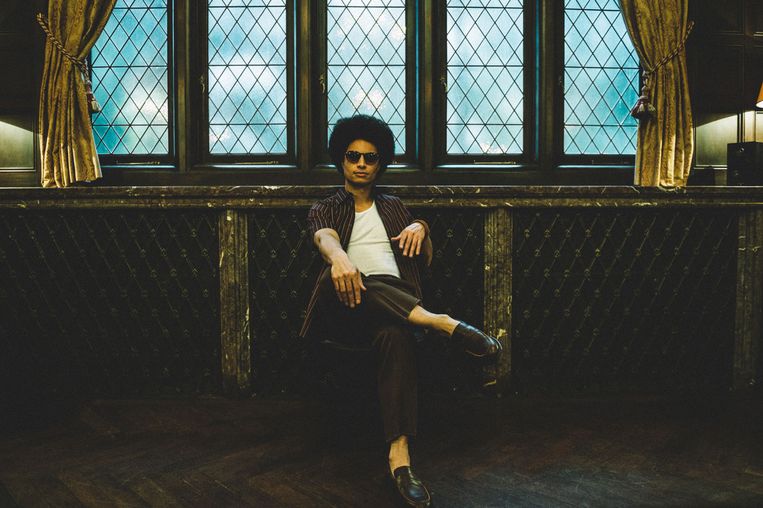 José James eert Bill Withers briljante hommage voor krop in de keel